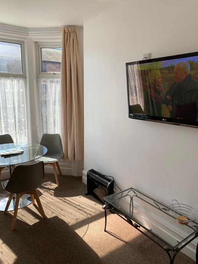 Delamere Holiday Flat Блекпул Екстериор снимка